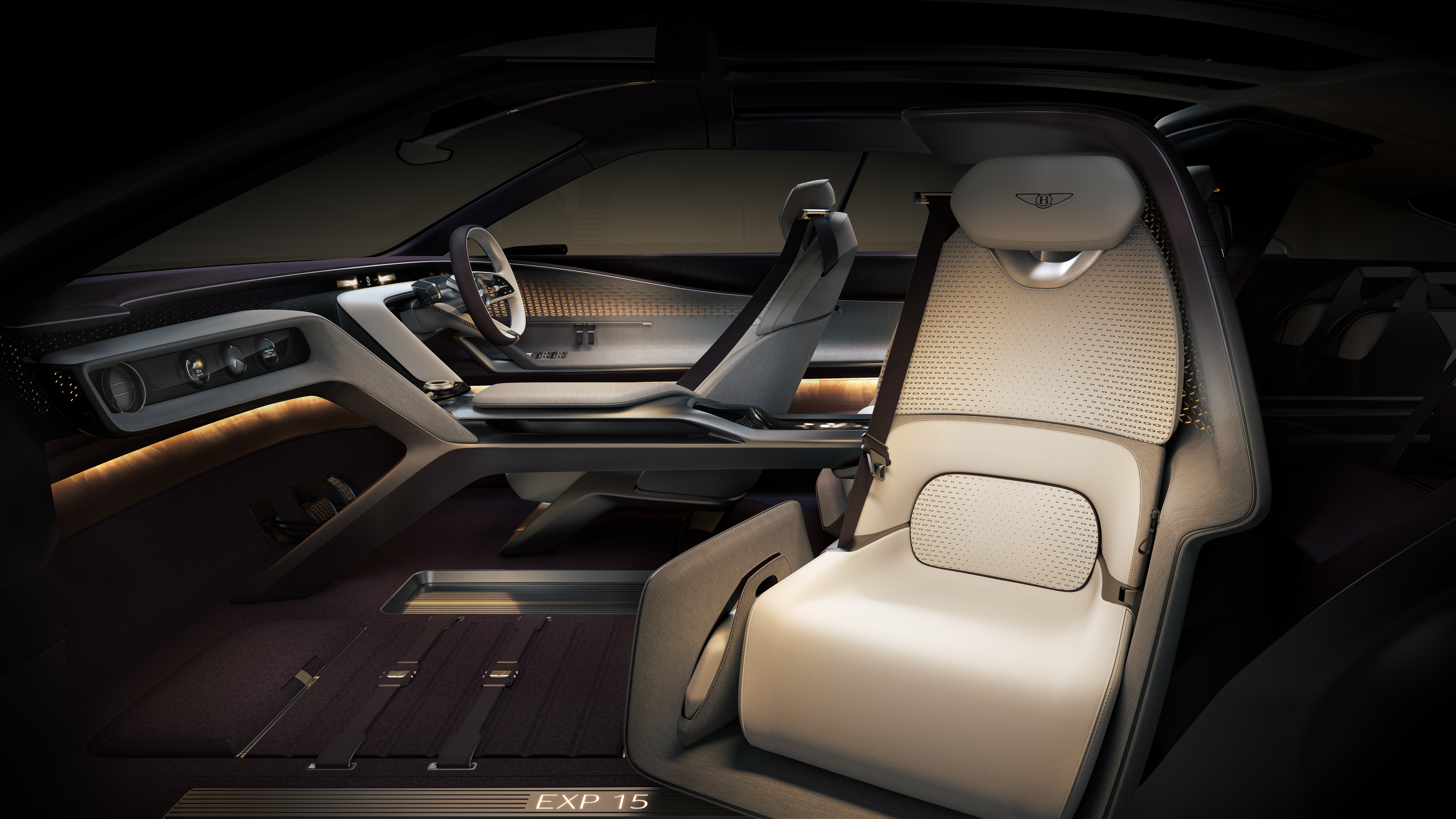 25 - EXP 15 Interior